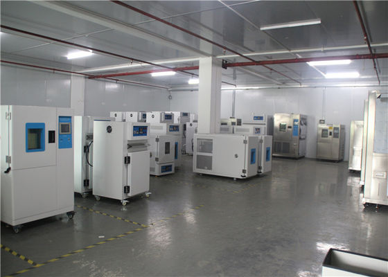 80L 150L 225L 800L 1m2 Sabit Sıcaklık Nem Test Odası LCD Dokunmatik Ekran